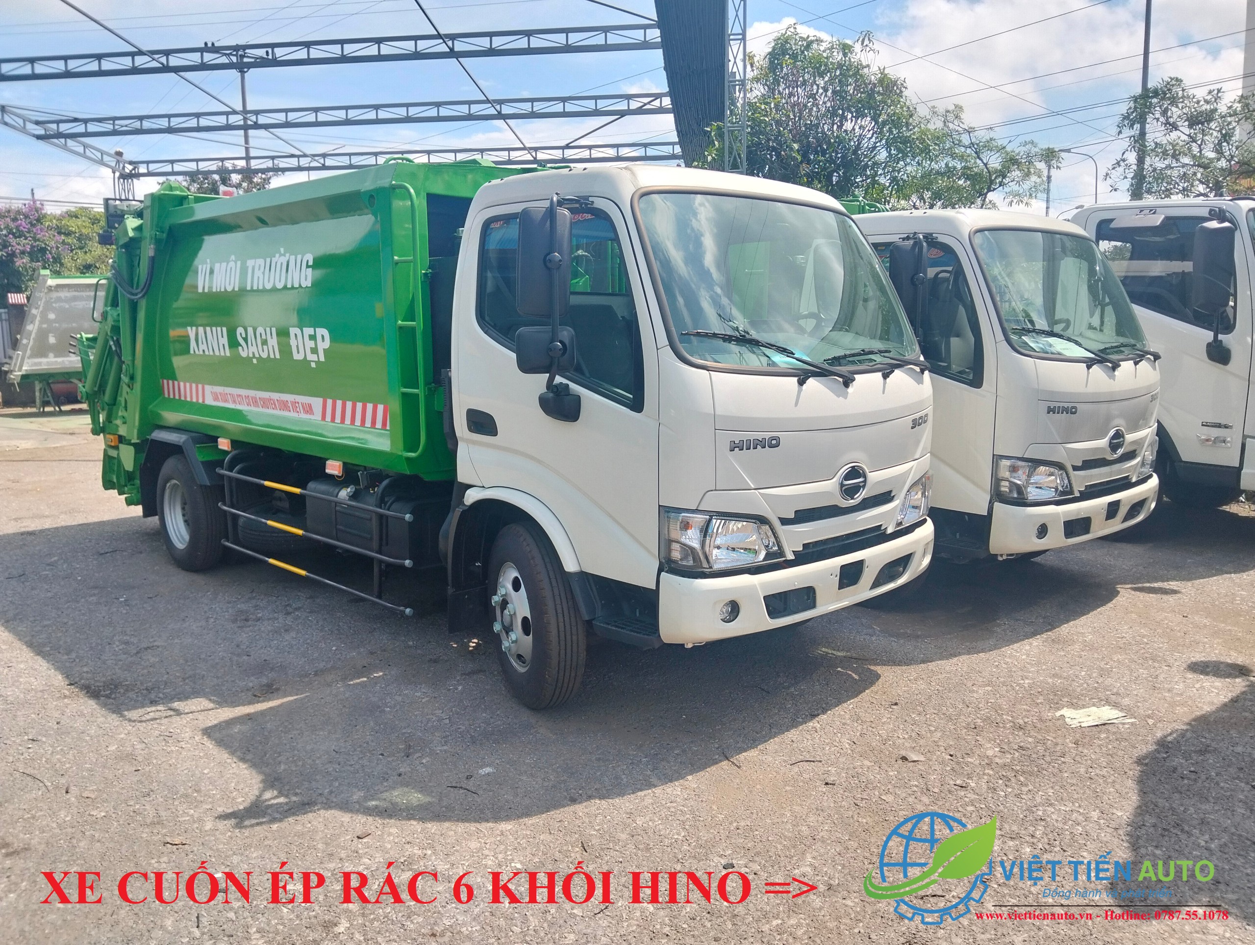 HINO XZU650 6-cubic-meter garbage compactor truck
